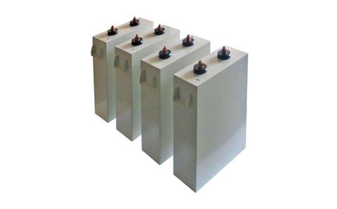 電容分別在直流、交流電路中，是如何充電放電的呢?